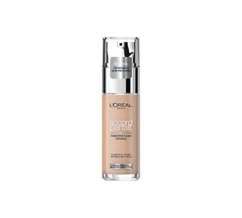 L'Oréal Paris Fondotinta Liquido, Idratazione 24H, Per Tutti Tipi di Pelle, Incarnato dal Colorito Naturale e Uniforme, Formula con Acido Ialuronico, Accord Parfait, 30 ml, 2R/C Rose Vanilla